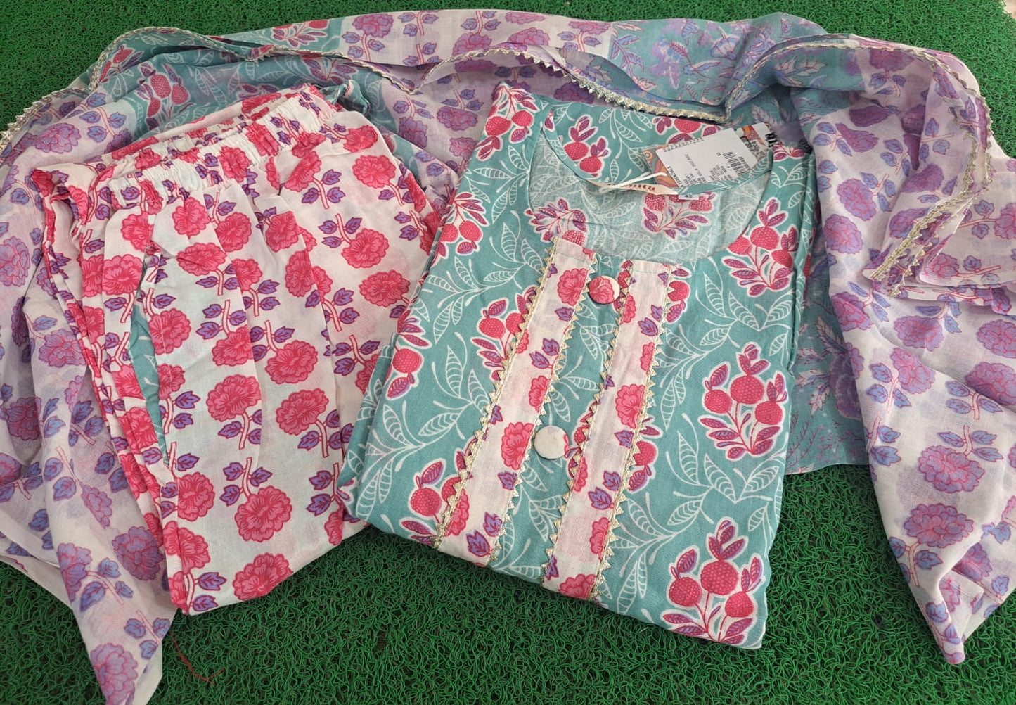 Ikshita Straight Suit Set-skyblue n white