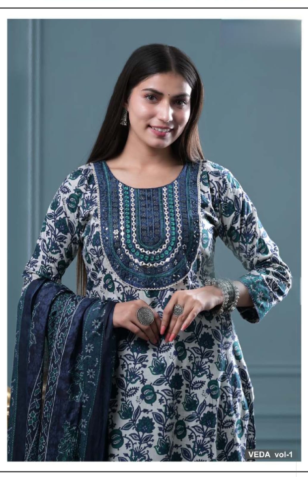 Veda Straight Suit Set