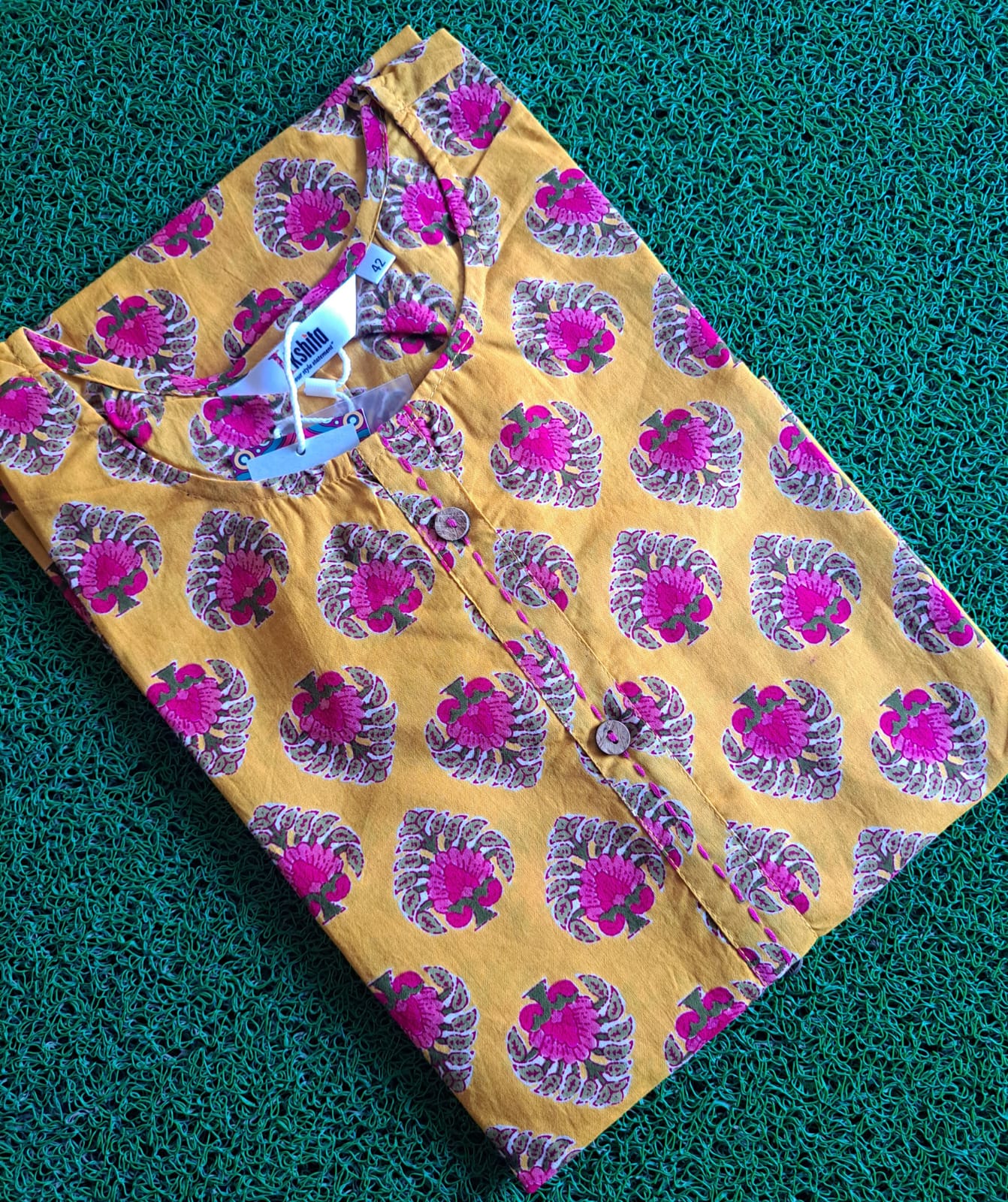 Ikshita Cotton Straight Kurta-Yellow